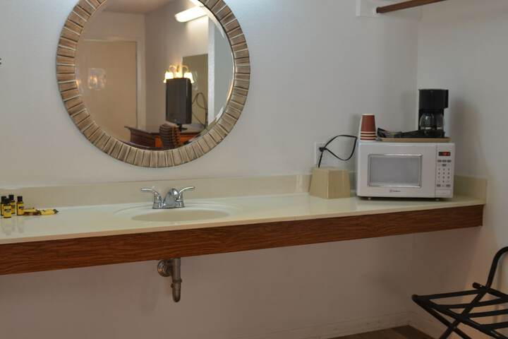 Bathroom amenities