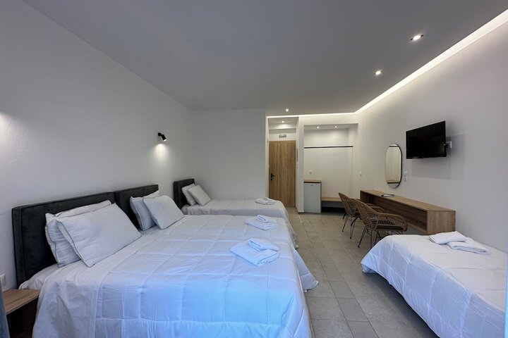 Room 3 of 42