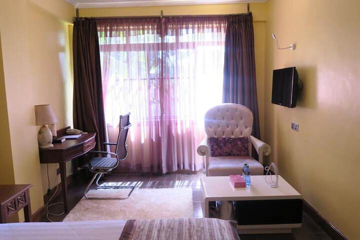 Room 16 of 49
