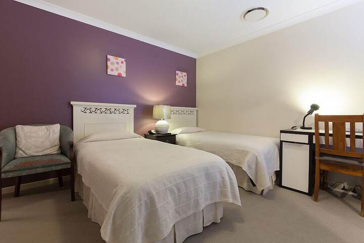 Room 4 of 29