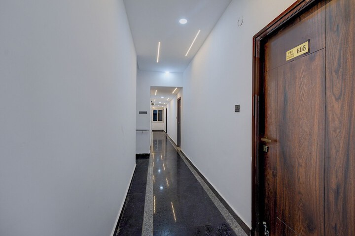 Hotel Interior 2 of 39