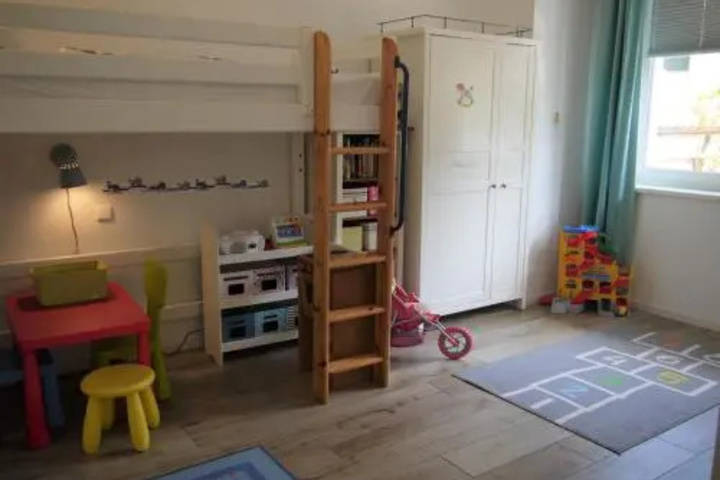 Room 11 of 15