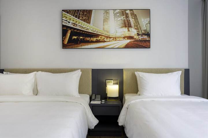 Room 21 of 70