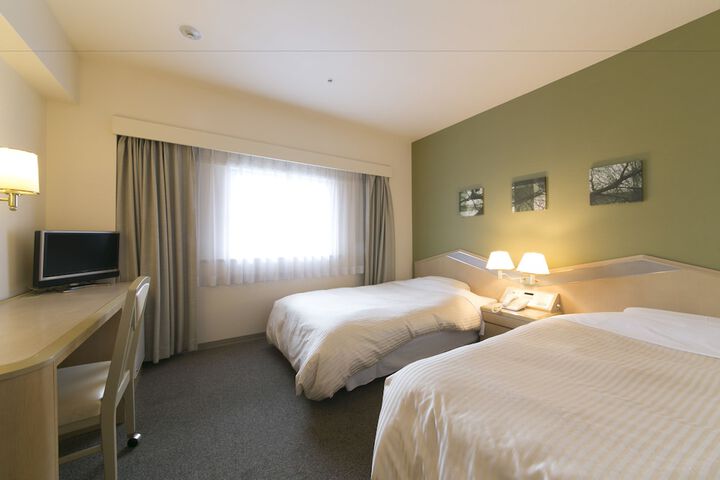 Room 8 of 51