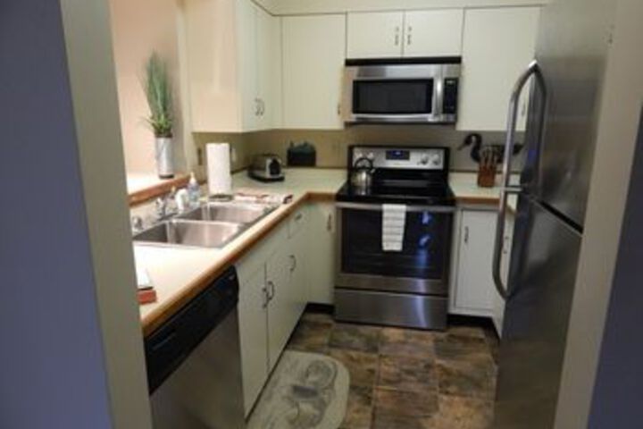 Room 4 of 6