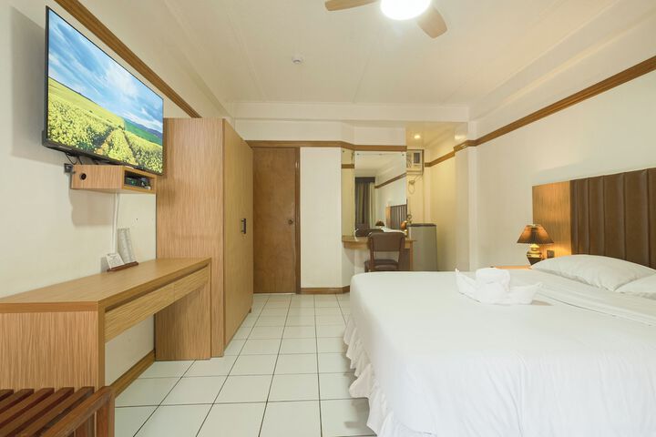 Room 28 of 62