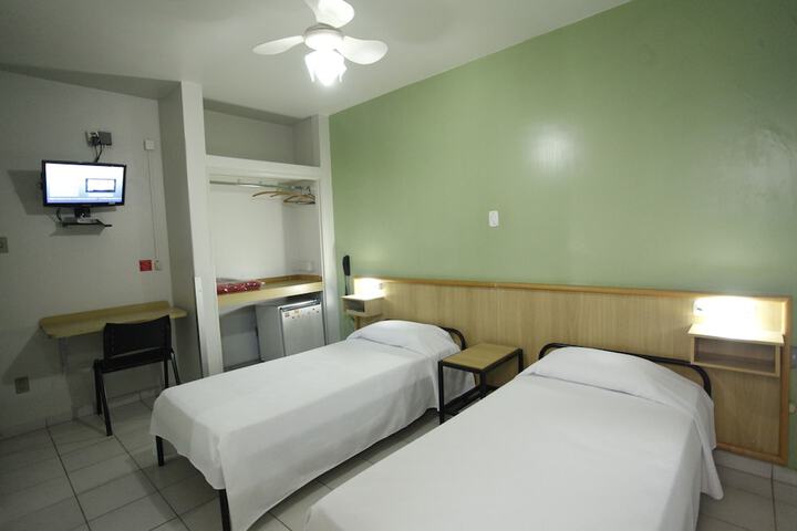 Room 8 of 21