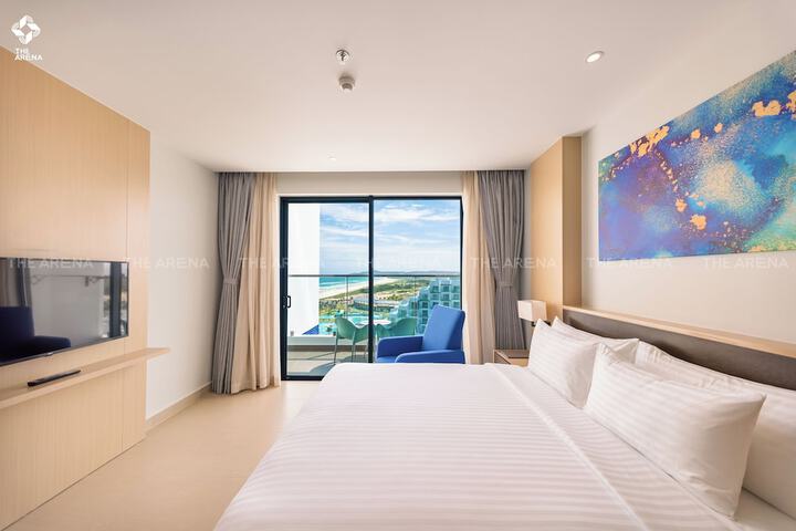 Room 6 of 90