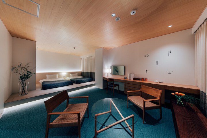 Room 5 of 131