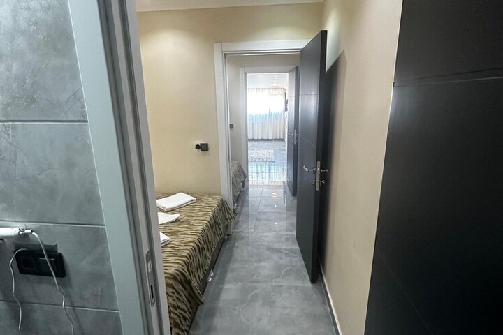 Room 14 of 40