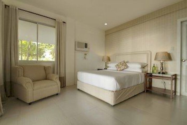 Room 15 of 50