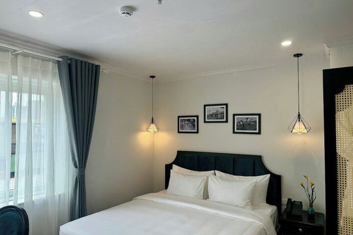 Room 3 of 27