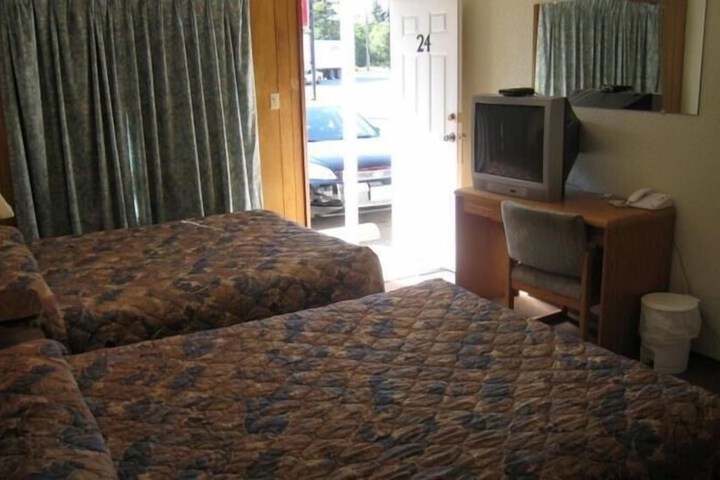 Room 12 of 23
