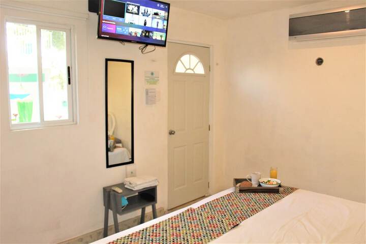 Room 2 of 38
