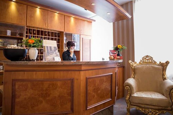 Hotel Interior 4 of 48