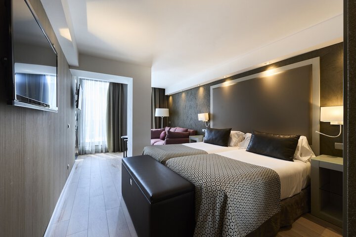 Room 21 of 82
