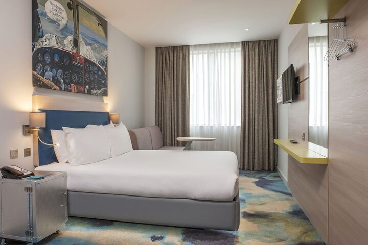 Room 9 of 44
