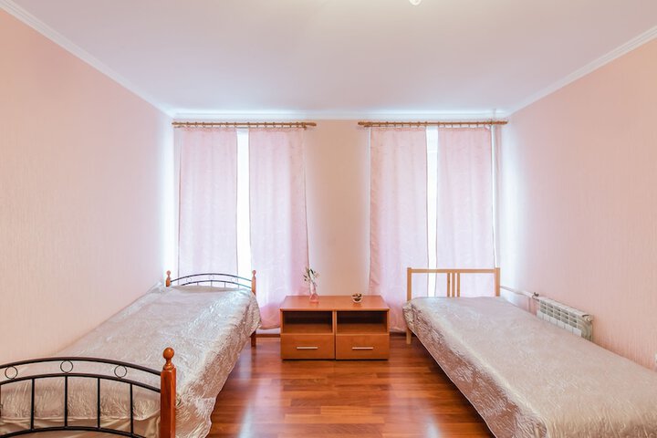 Room 15 of 16