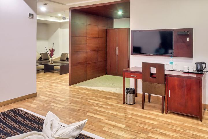 Room 7 of 41