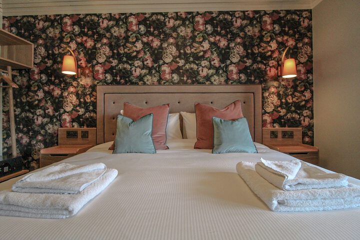 Room 20 of 136