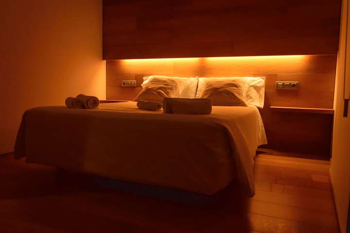 Room 14 of 90