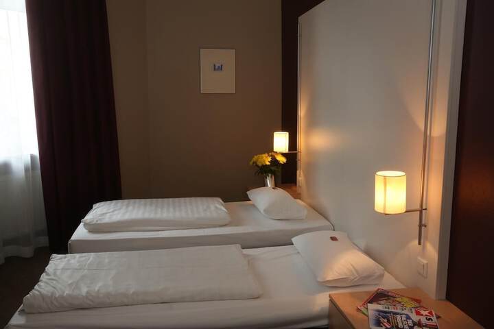 Room 15 of 23