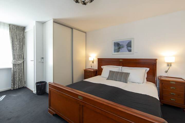 Room 26 of 71