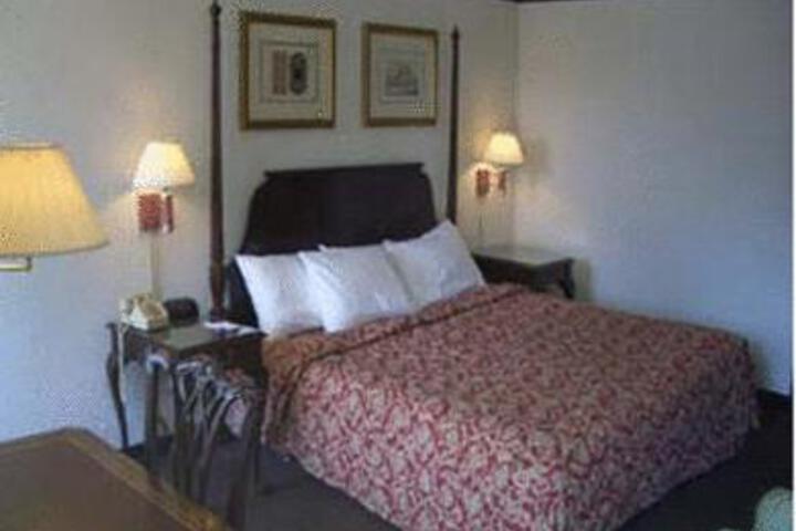 Photo of Regency Inn of Naperville