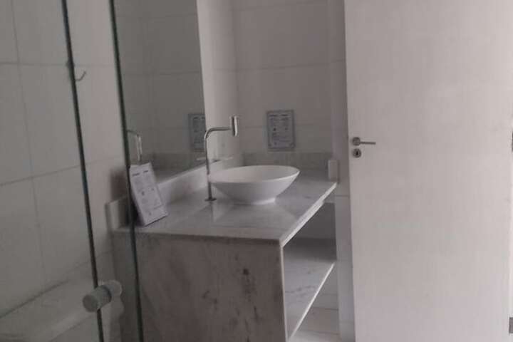 Room 34 of 100