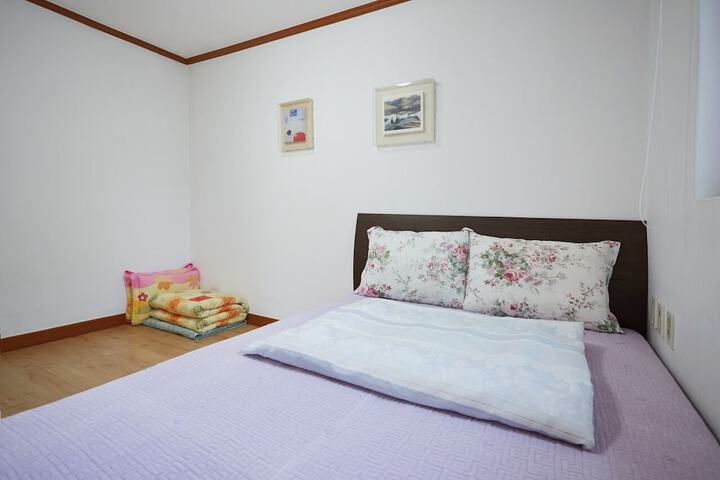 Room 26 of 82