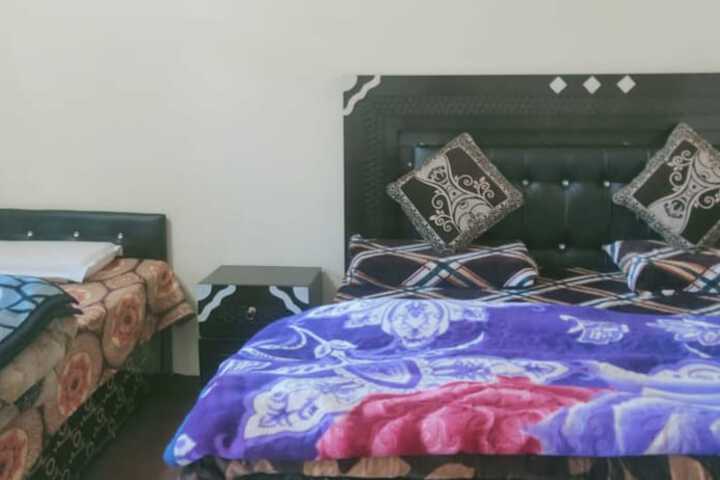Room 2 of 31