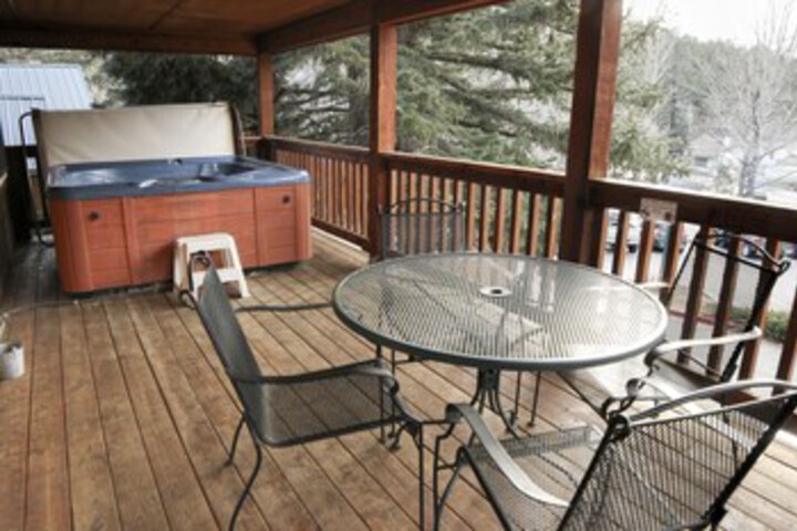 Terrace/Patio 2 of 12