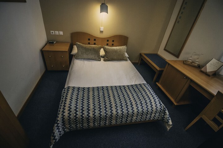 Room 8 of 58