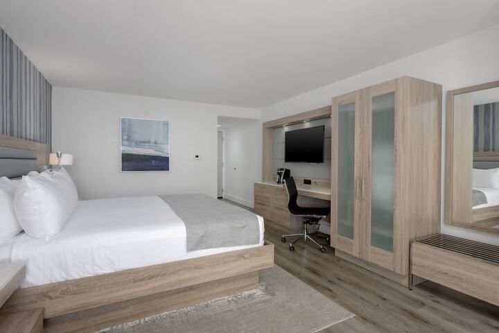 Room 71 of 163