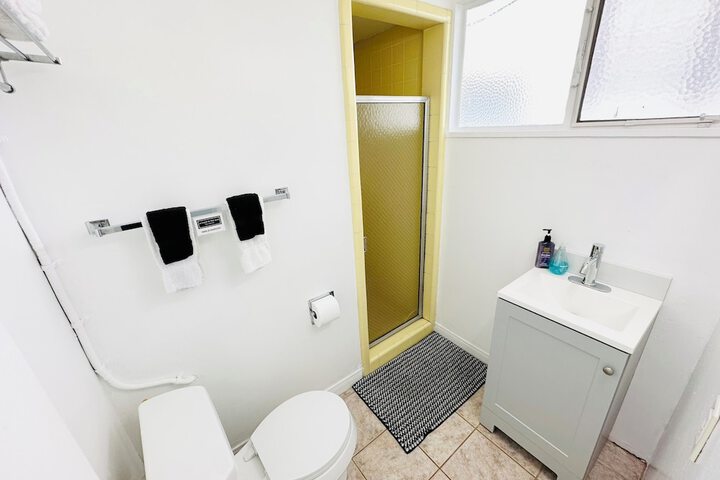 Studio King Bed Patio Kitchenette (40 of 51)
