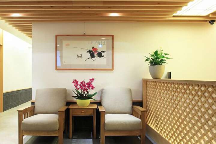 Entrance & Lobby