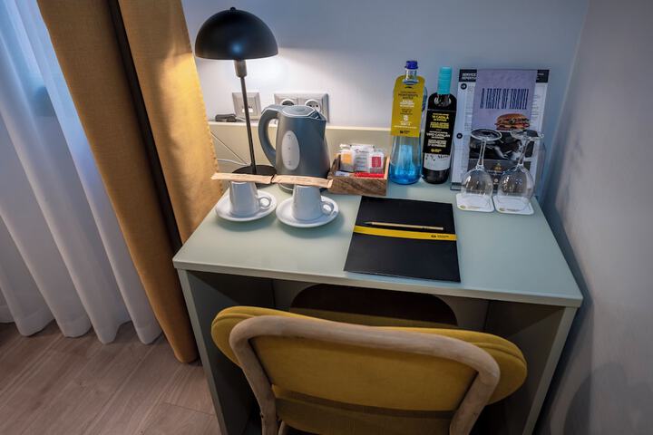 Room 20 of 66