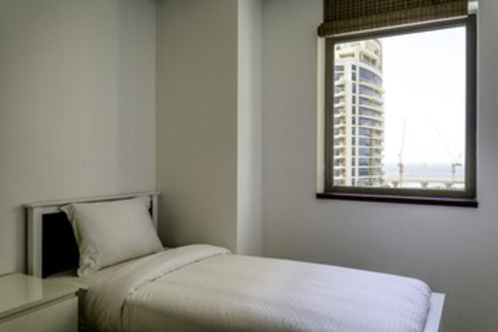 Room 19 of 28