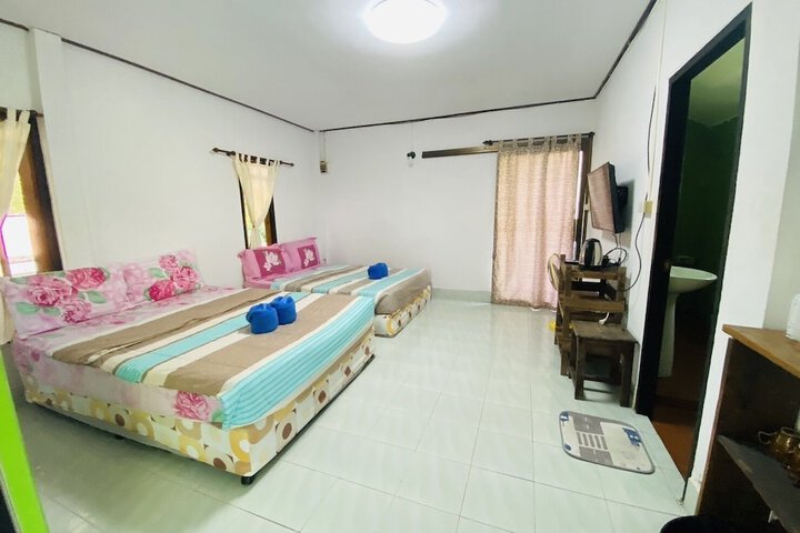 Room 16 of 131