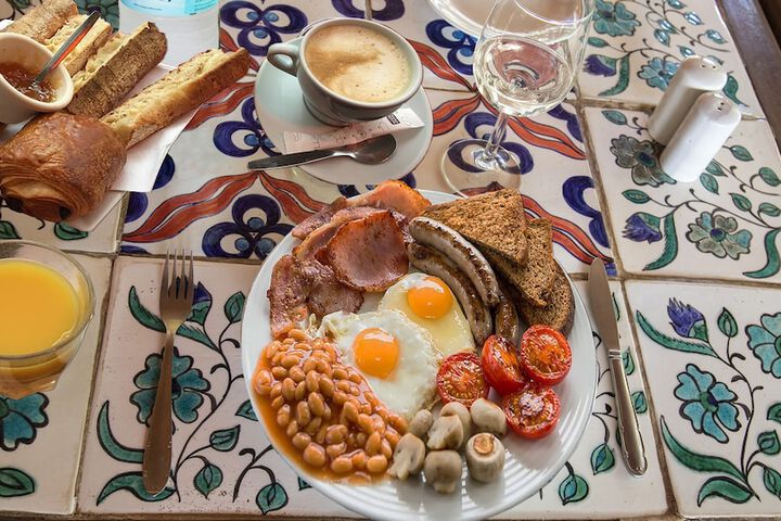 Breakfast/Coffee Service 111 of 162