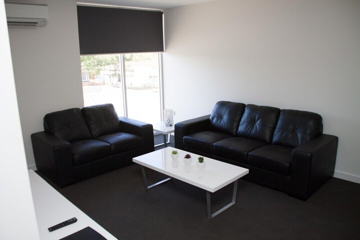 Room 10 of 21