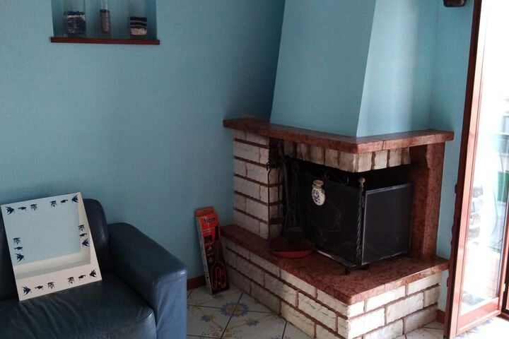 Room 12 of 15