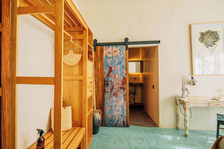 Room 19 of 118