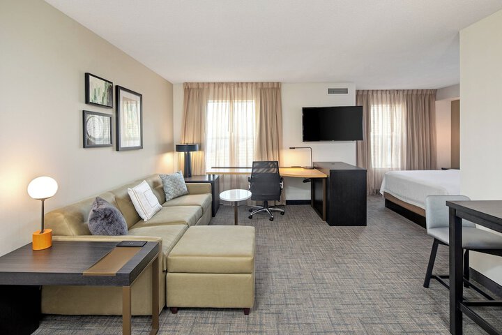 Room 4 of 34