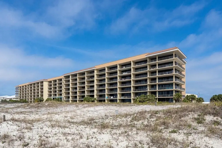 Exterior of 321 Holiday Isle - Peaceful Easy Feeling by ACP