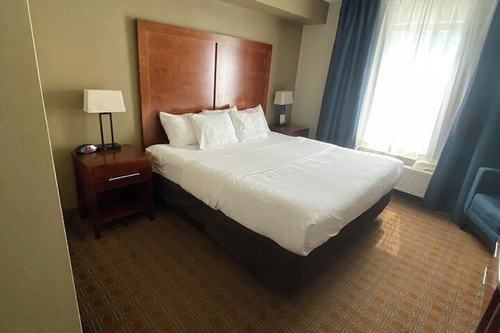 Standard | King Bed (16 of 18)
