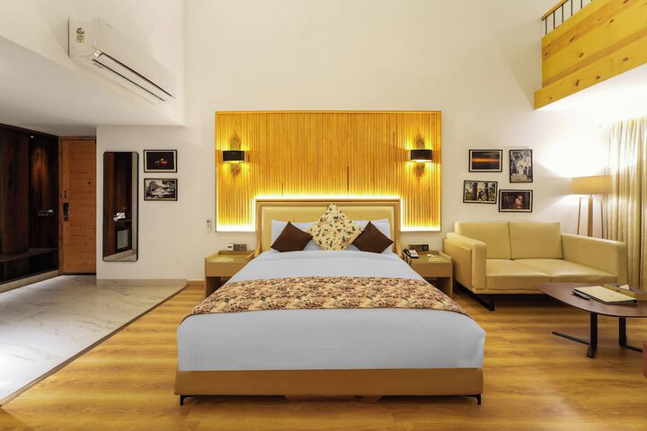 Room 81 of 297
