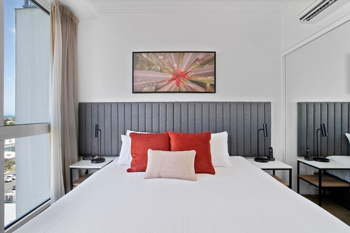 Room 2 of 42