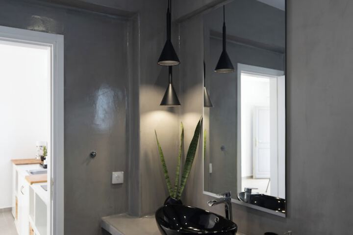 Room 43 of 83