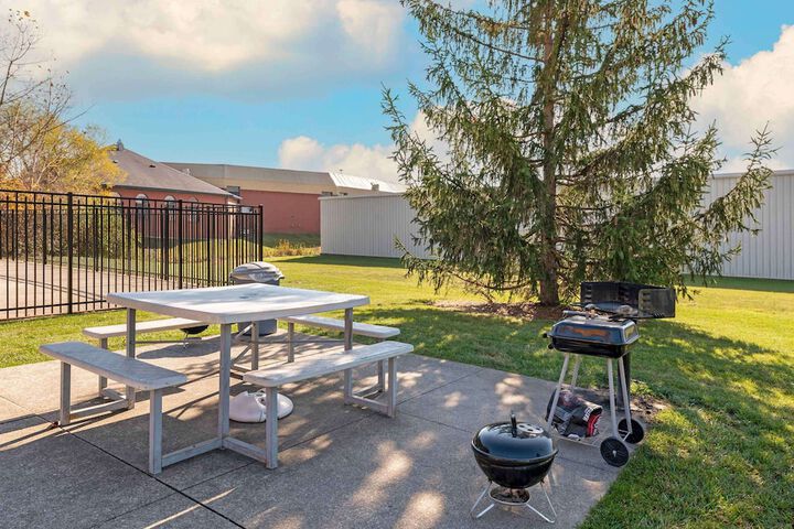 BBQ/picnic area